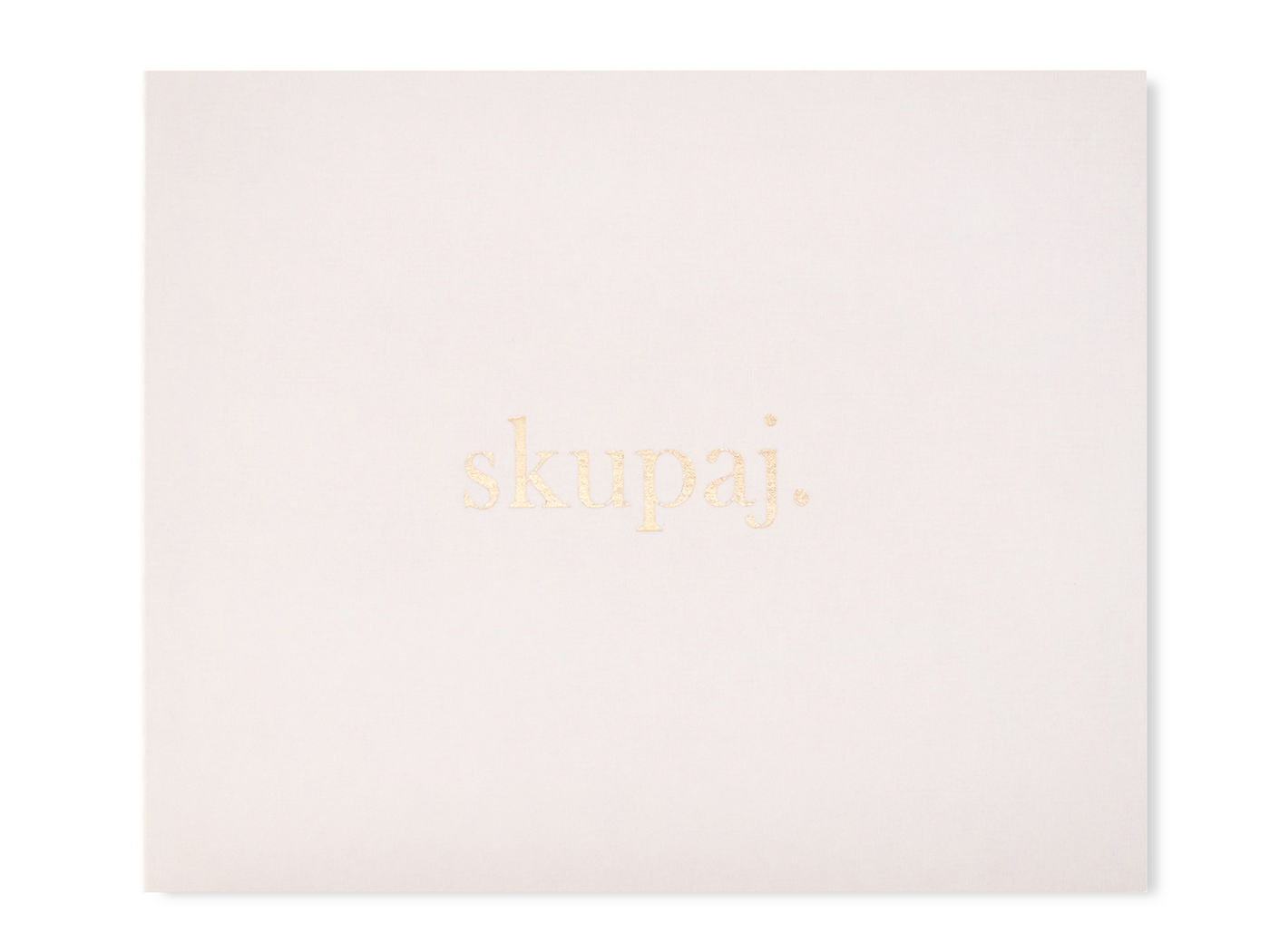 2_Bela_album_skupaj_studio_4x3